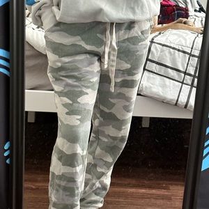 Aerie: sweatpants